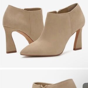 Vince Camuto Suede Temindal Shooties - 8.5